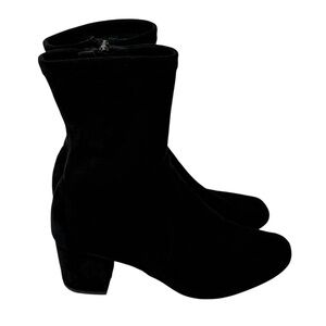 Silent D Woman's Size 8.5 Black Ankle Zip Chunky Heel Suede Boots